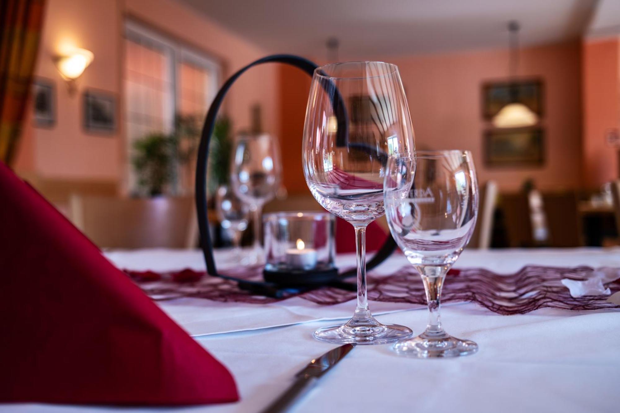 Restaurant & Hotel Storchenklause シュトルコウ エクステリア 写真